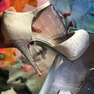 NEW Betsy Johnson BLUE Wedding Platform Heels
